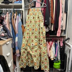 Brand new Universal Thread dress